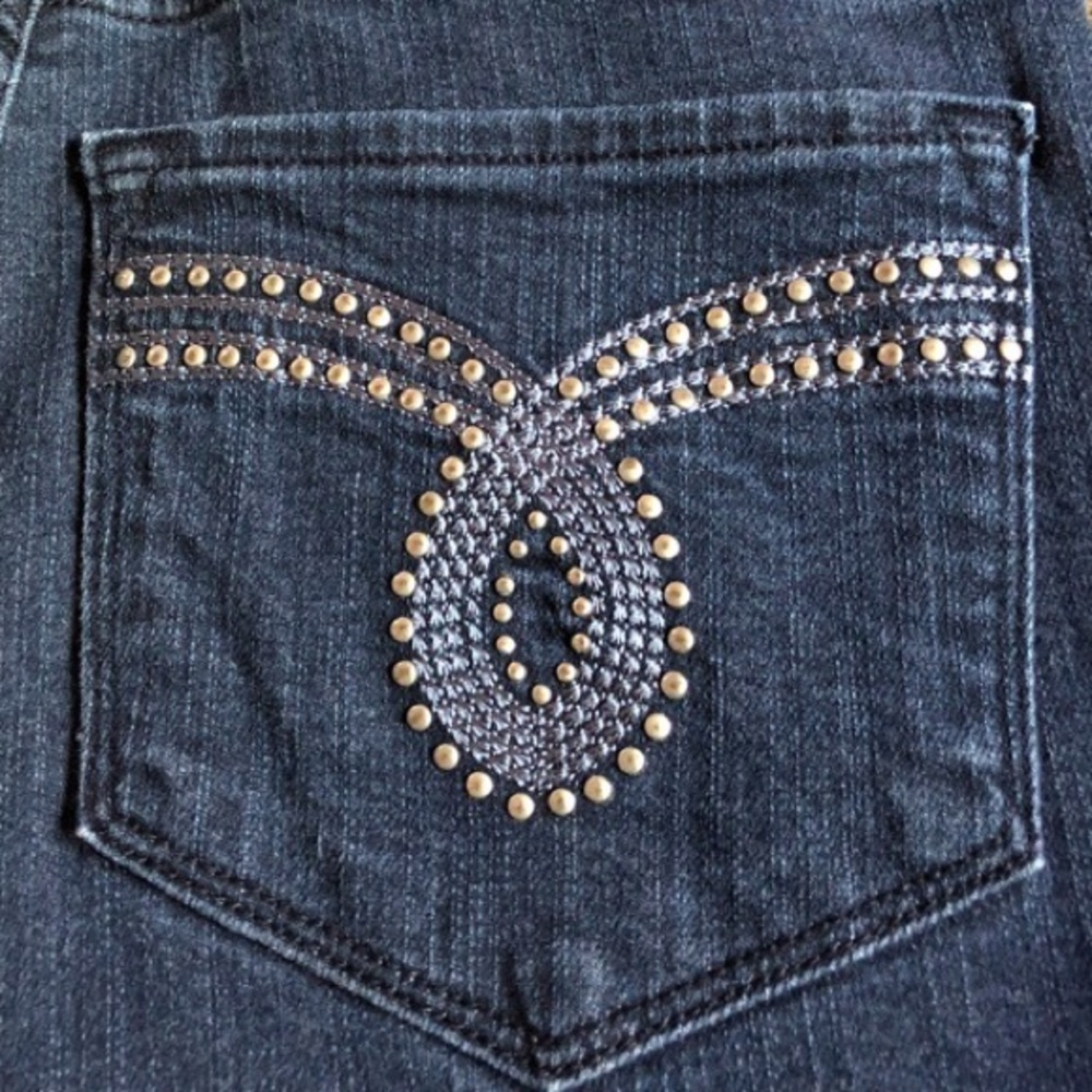 Studded Pockets High Rise Jeans - Picture 5 of 7